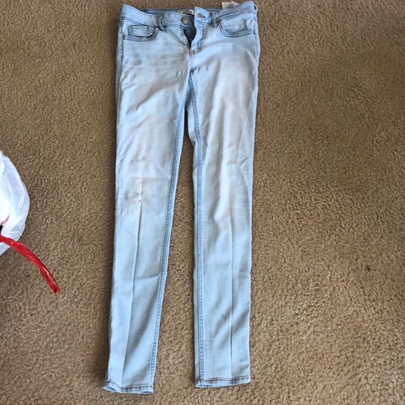 Light wash jeans - Picture 1 of 1